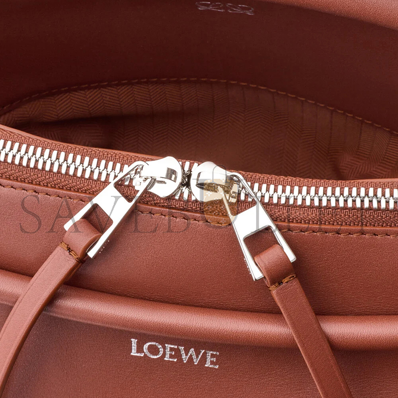 LOEWE SMALL WHISKER BAG IN GLAZED CALFSKIN ATBBTBBX01 (25.5*17*14cm)